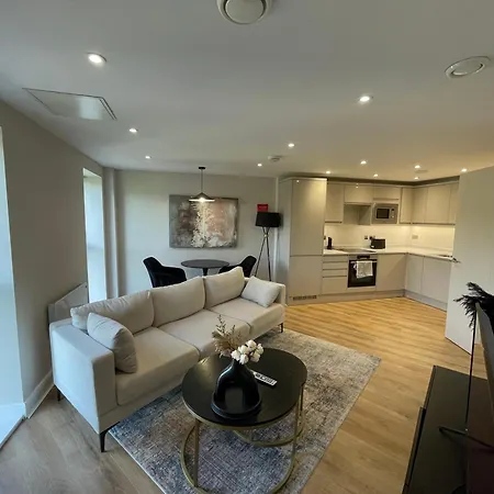 Deluxe In Centre Leeds (West Yorkshire)