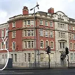 Deluxe In Centre Leeds (West Yorkshire)
